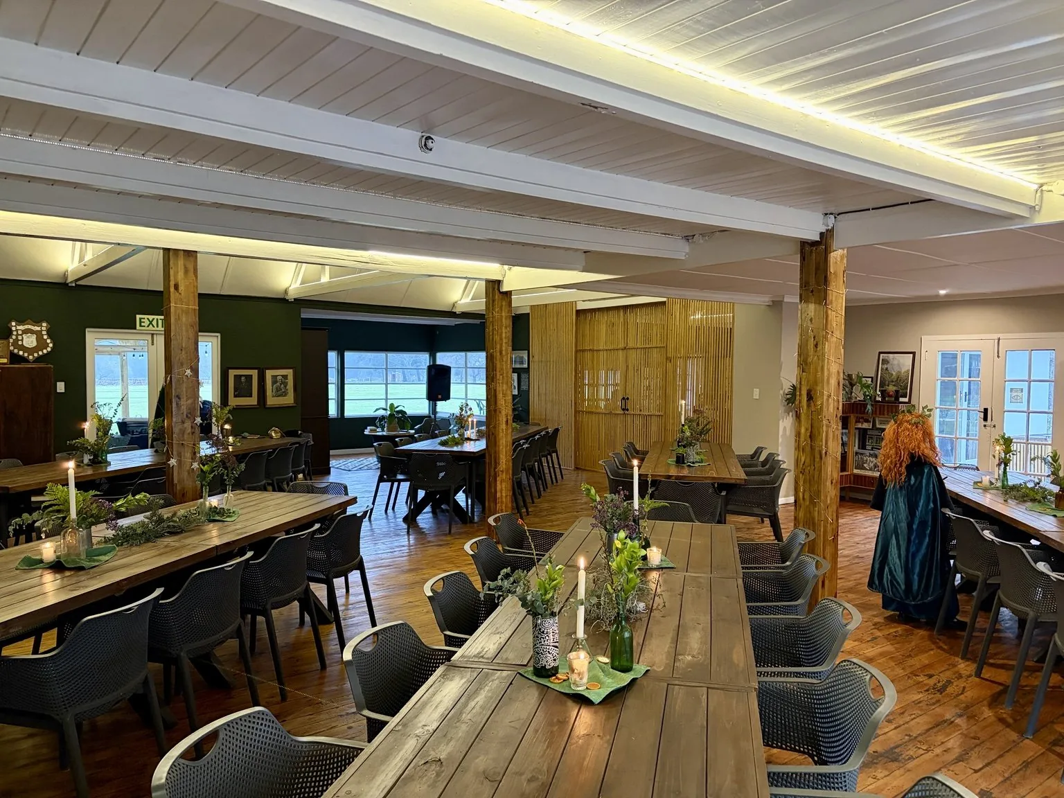 The bar, long table and seating inside the Groot Drak clubhouse
